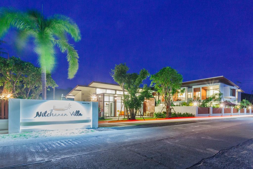 Nitchanan Villa Hinkong Bagian luar foto